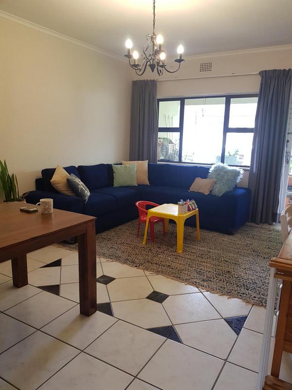 To Let 2 Bedroom Property for Rent in Kenilworth Western Cape